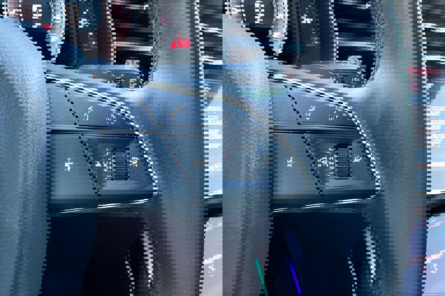 Used 2022 Audi Q8 Premium Plus image 25