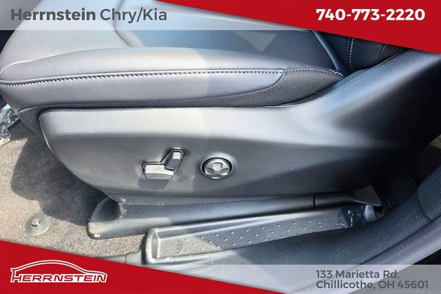 New 2026 Chrysler Voyager LX FWD image 15