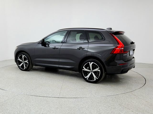 Used 2022 Volvo XC60 B6 R-Design w/ Advanced Package image 7