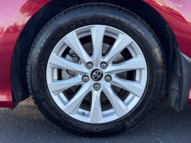 Certified 2019 Toyota Camry LE FWD image 11