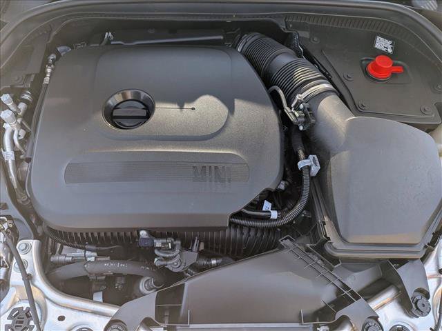 Certified 2025 MINI Cooper 4-Door Hardtop FWD image 23
