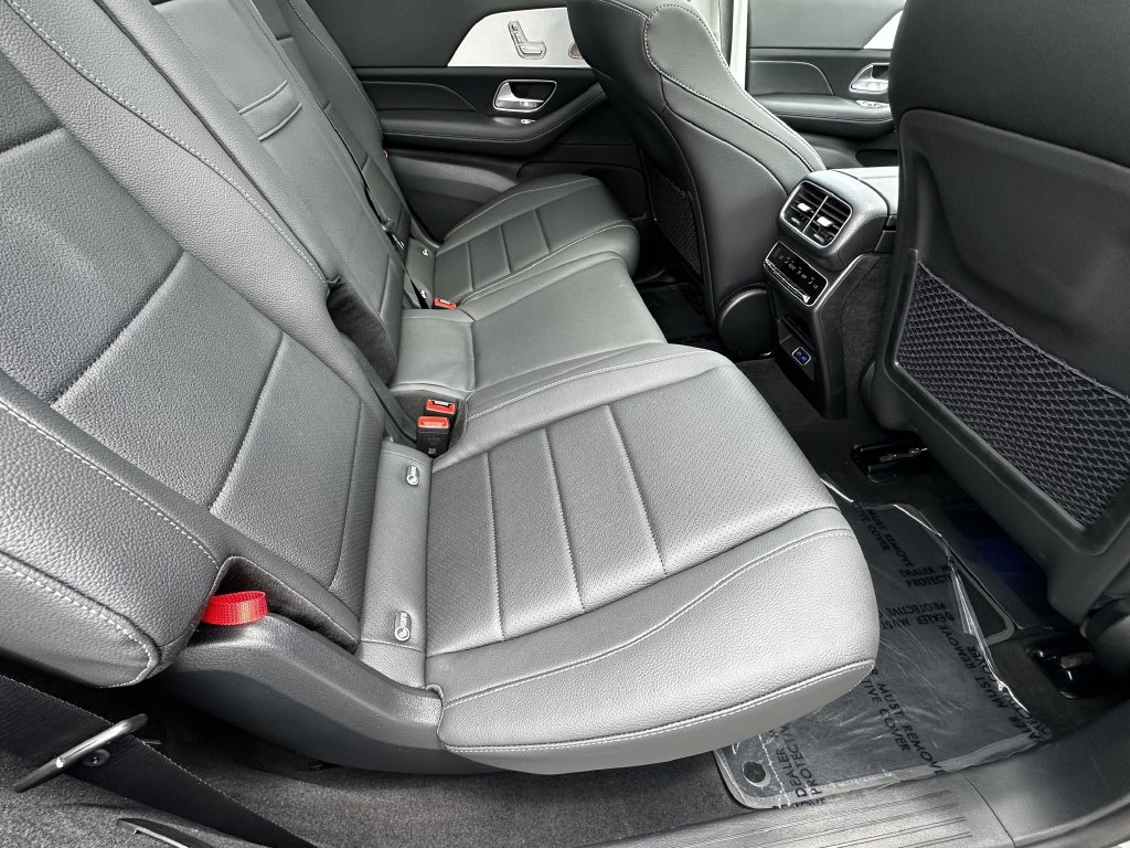 New 2026 Mercedes-Benz GLS 450 4MATIC image 18