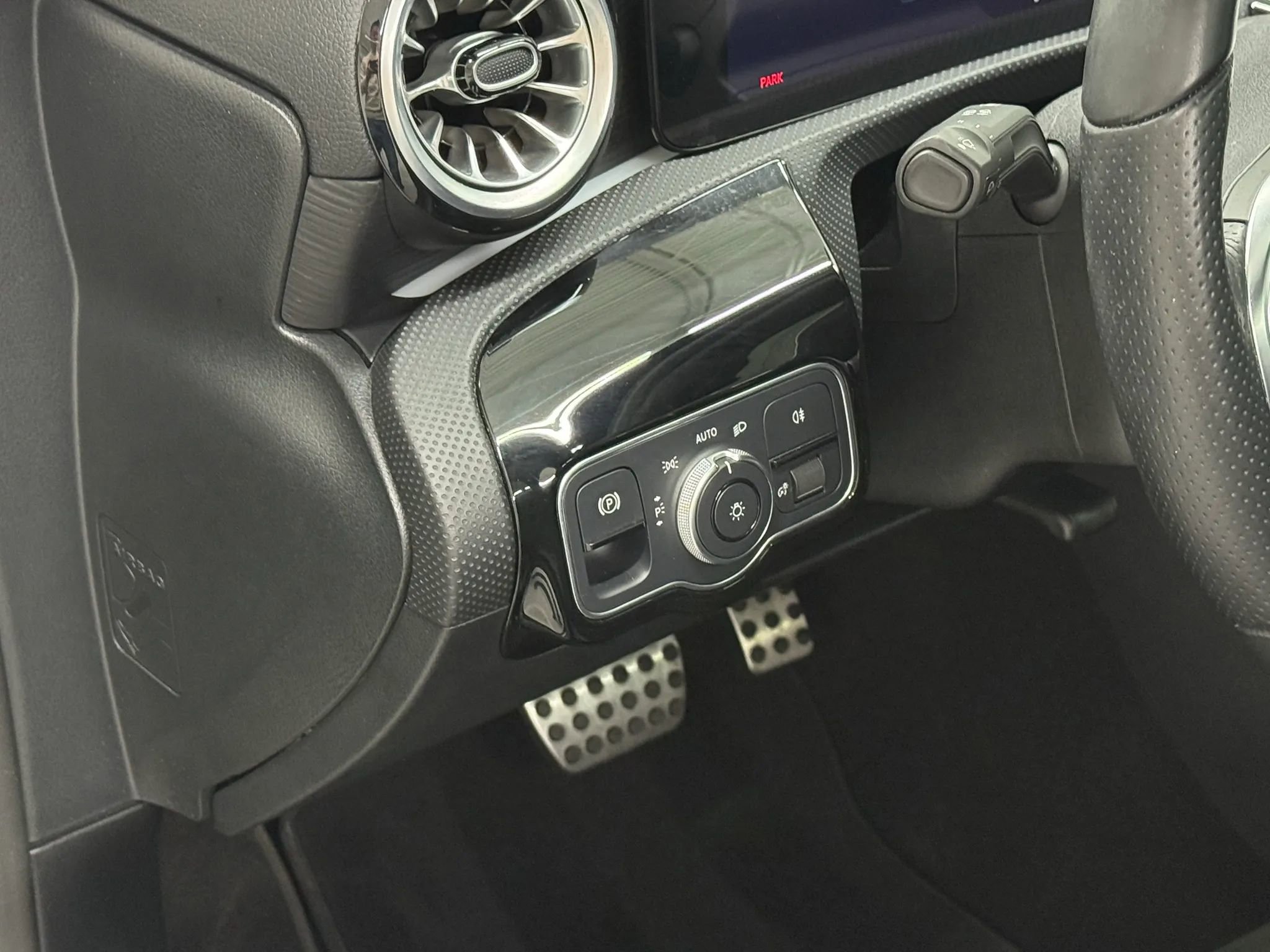 Used 2022 Mercedes-Benz A 220 4MATIC image 26