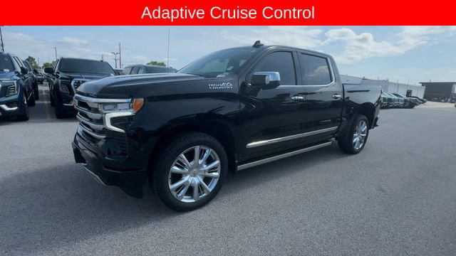 Used 2025 Chevrolet Silverado 1500 High Country AWD/4WD image 4