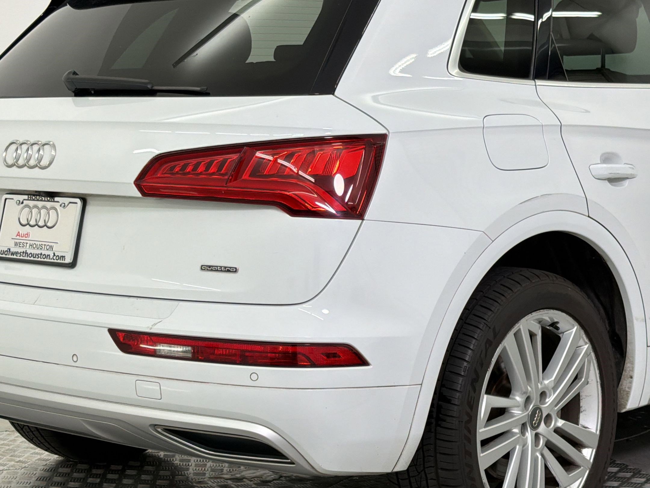 Used 2019 Audi Q5 2.0T Premium Plus w/ Premium Plus Package AWD/4WD image 11