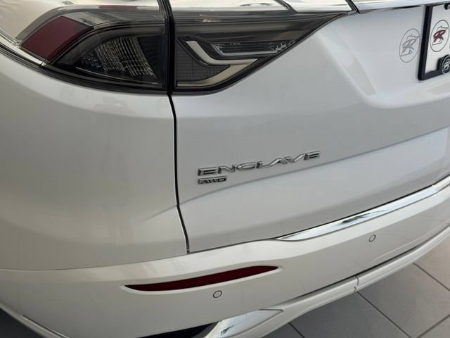 Used 2022 Buick Enclave Avenir w/ Avenir Technology Package AWD/4WD image 49