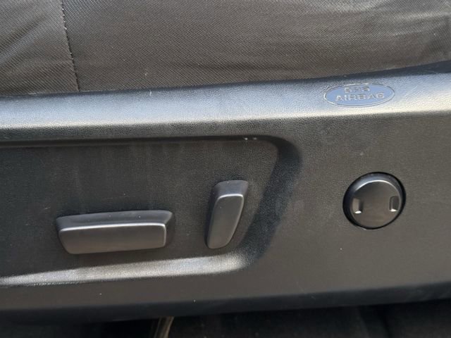 Used 2019 Toyota Tundra SR5 w/ SR5 Upgrade Package AWD/4WD image 29