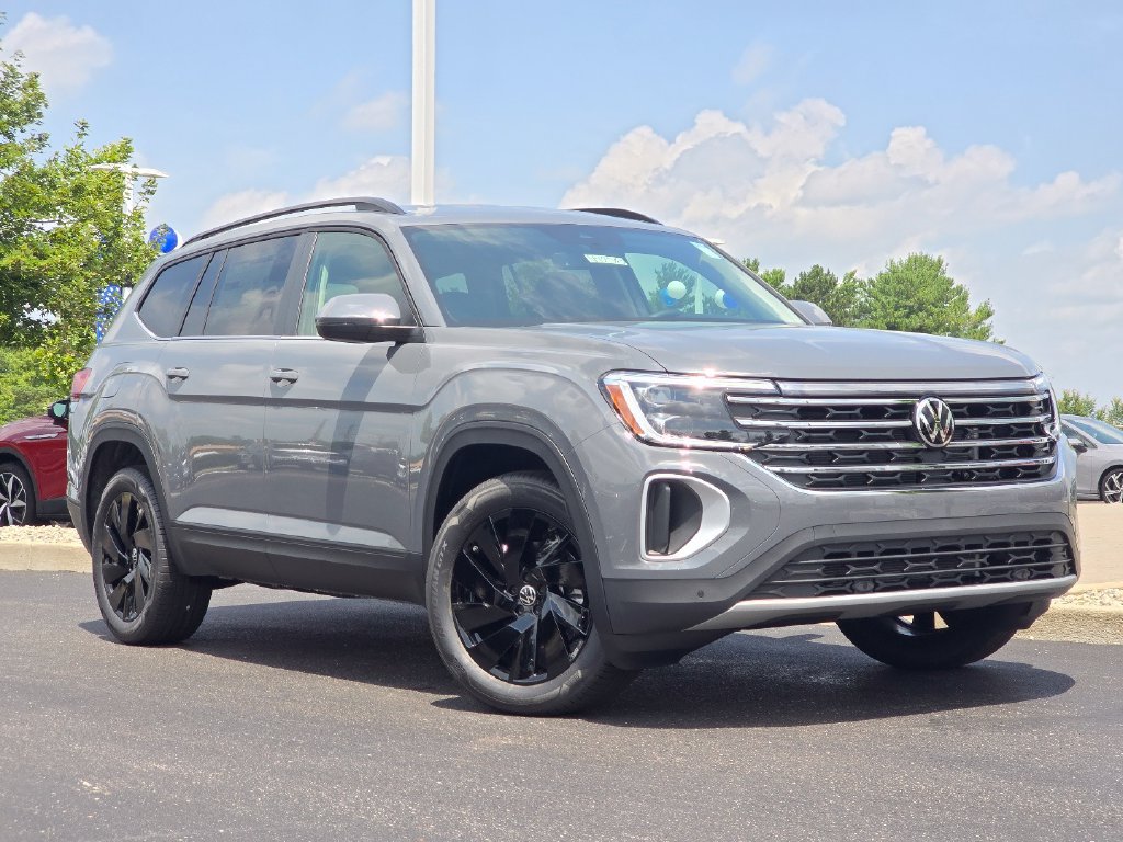 New 2026 Volkswagen Atlas SE AWD/4WD image 1