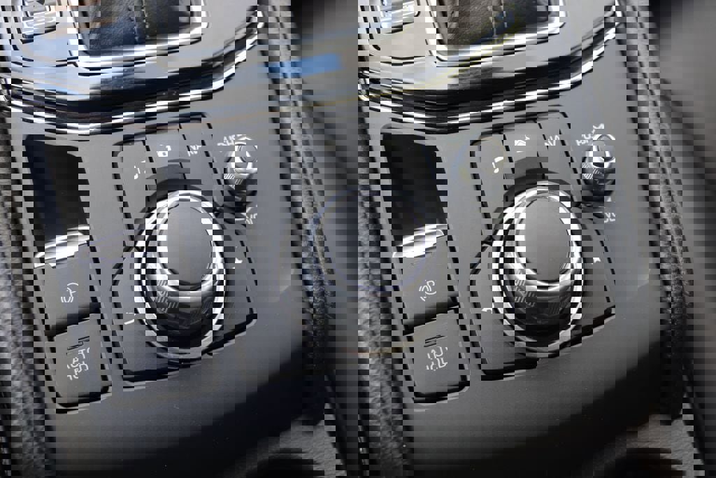 Used 2017 MAZDA CX-5 Touring image 28