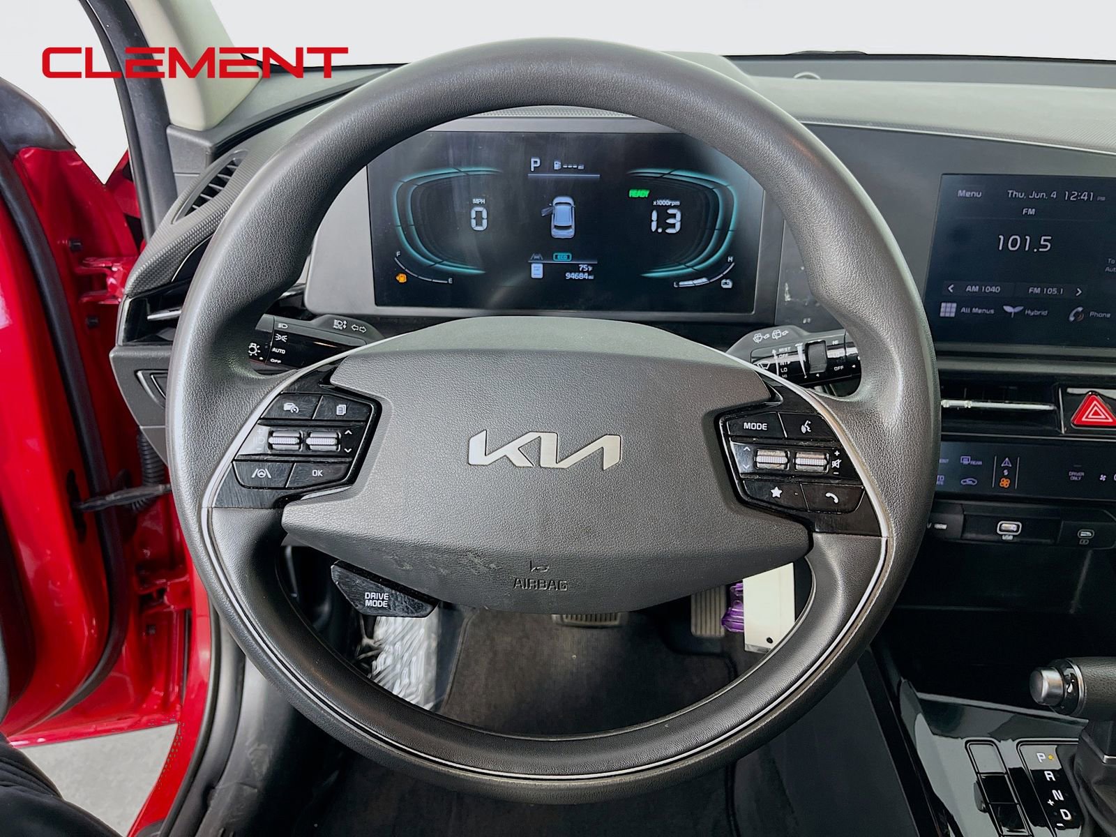 Used 2024 Kia Niro LX FWD image 14