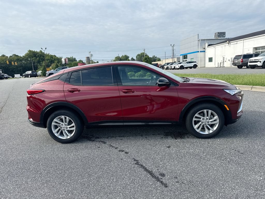 Used 2024 Buick Envista Sport Touring w/ Convenience I Package FWD image 7