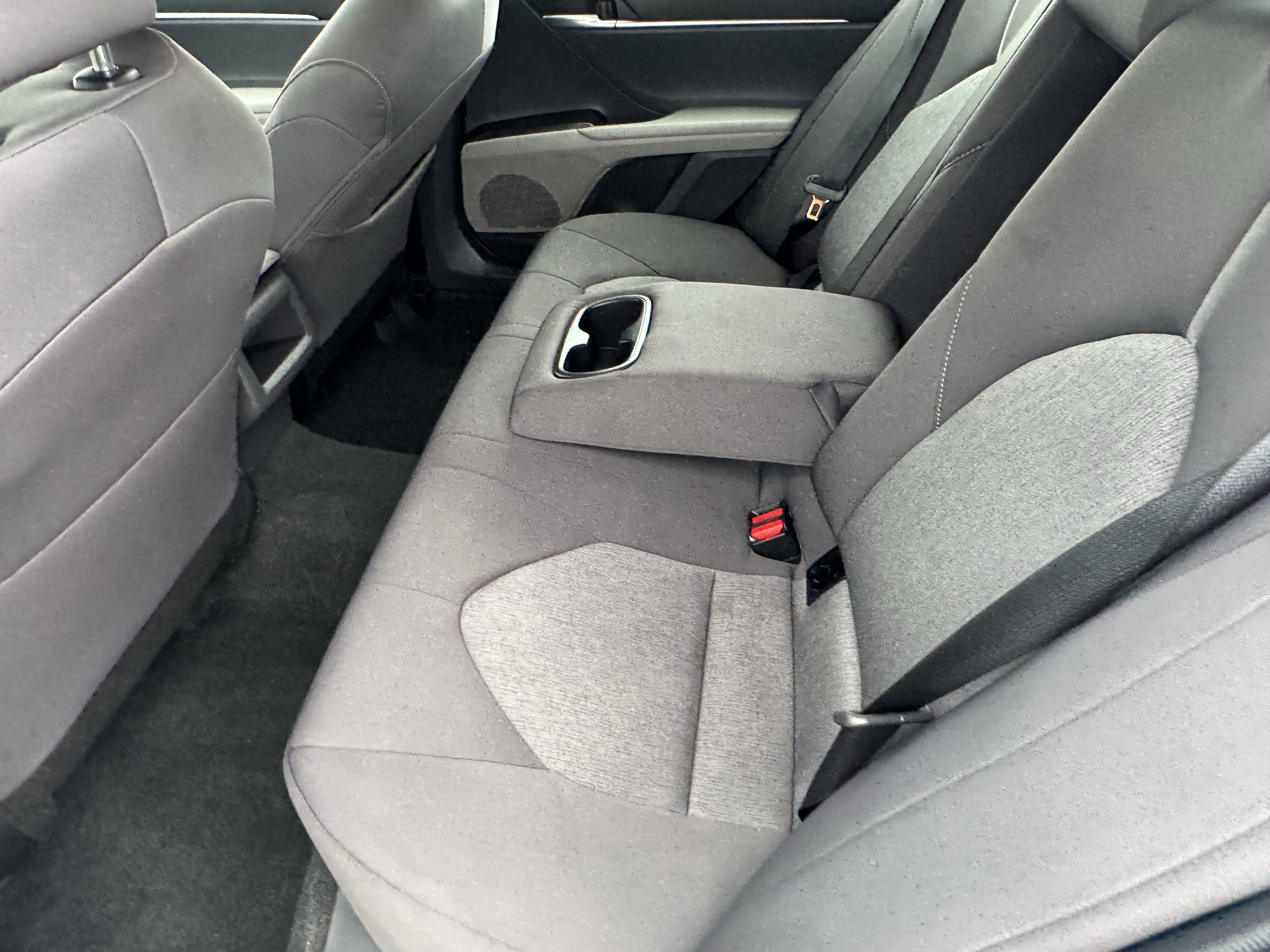 Used 2024 Toyota Camry LE image 6