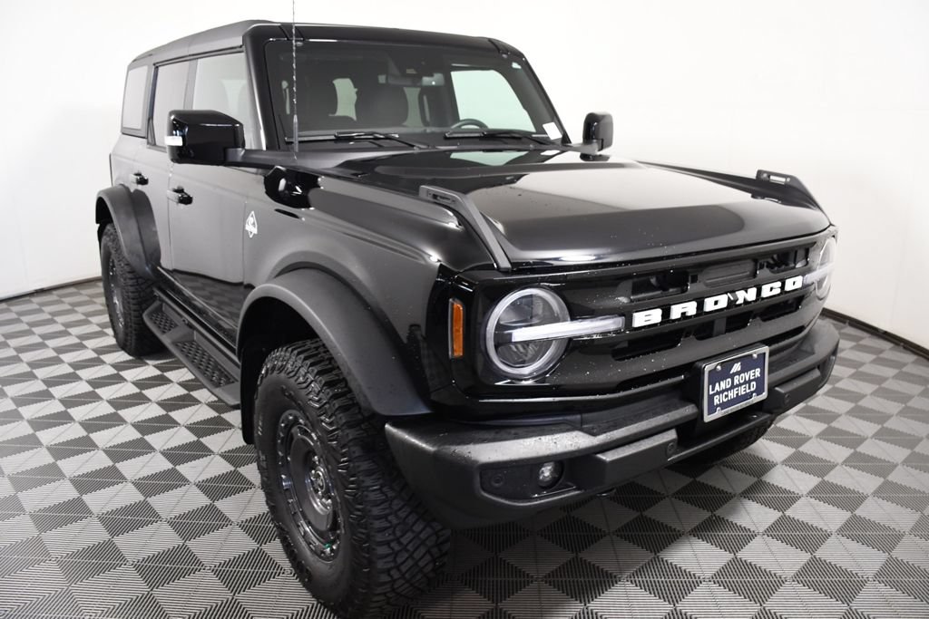 Used 2024 Ford Bronco Outer Banks AWD/4WD image 9