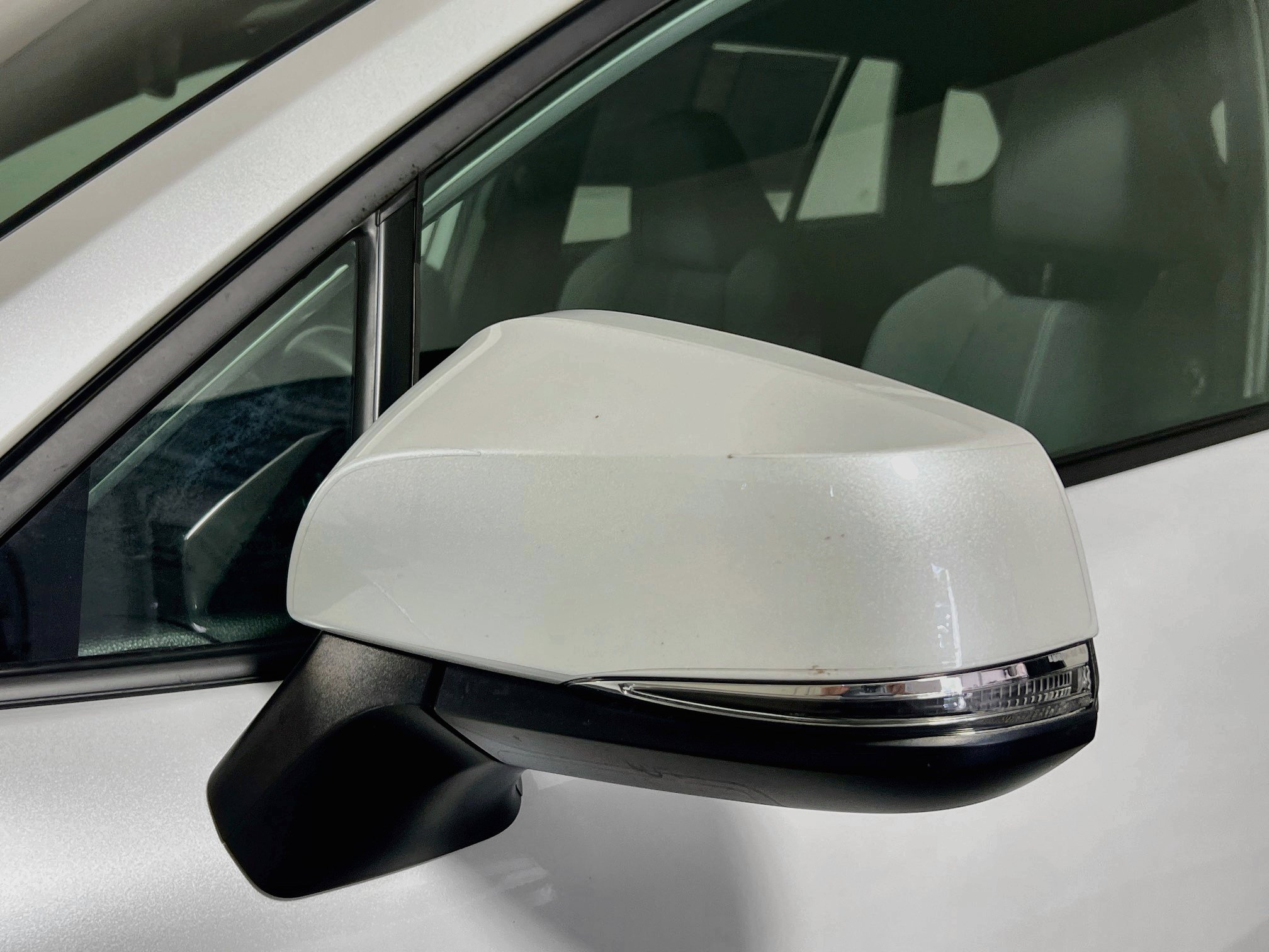 Used 2023 Toyota Corolla Cross AWD Hybrid image 12