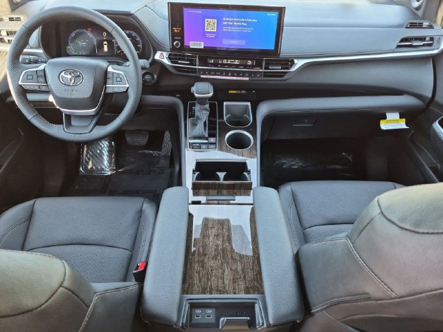 New 2026 Toyota Sienna Limited FWD image 25