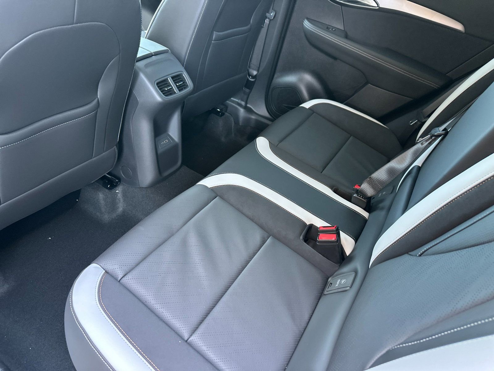 New 2026 Buick Envision Sport Touring image 12