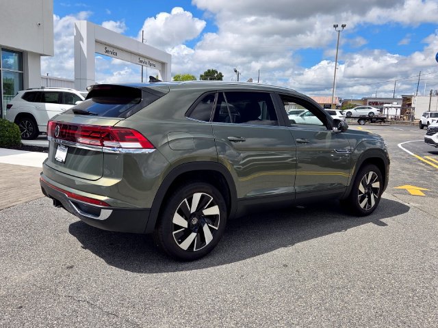 New 2026 Volkswagen Atlas Cross Sport SE FWD image 14