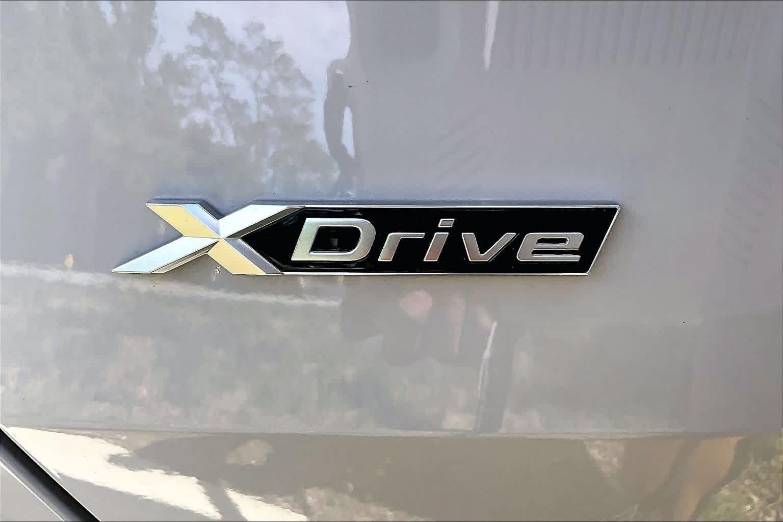 Used 2025 BMW X3 xDrive30i AWD/4WD image 9