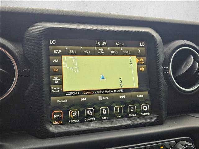 Used 2022 Jeep Wrangler Unlimited Sahara image 25