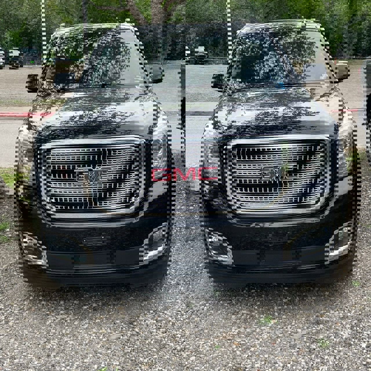 Used 2017 GMC Yukon XL Denali w/ Open Road Package AWD/4WD image 2