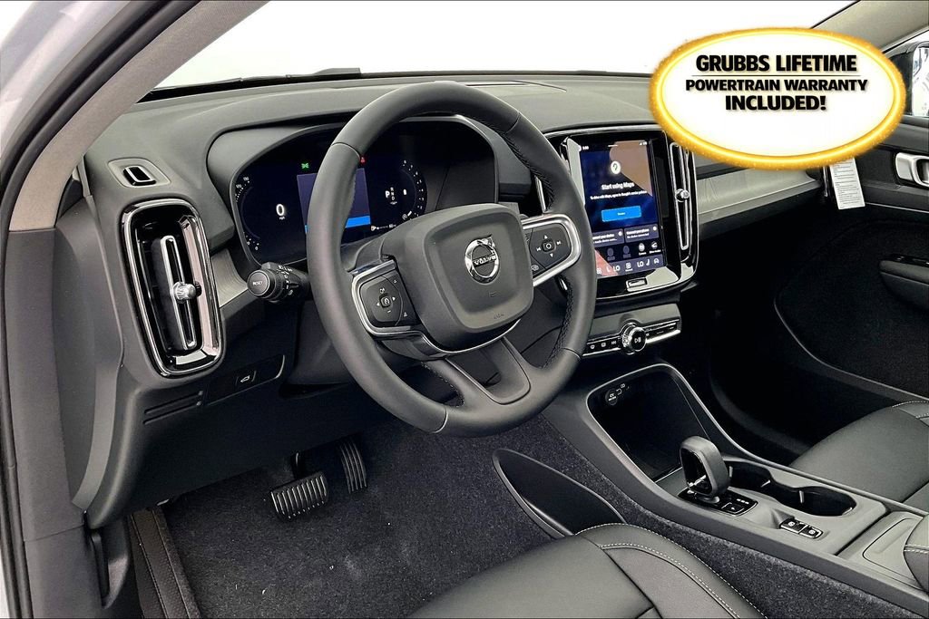 New 2026 Volvo XC40 B5 Core image 31