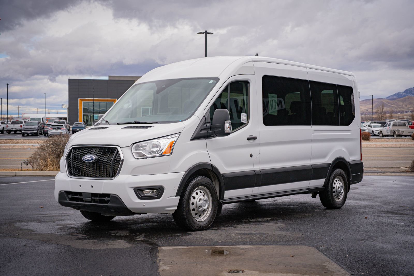 Used 2022 Ford Transit 350 XLT image 10