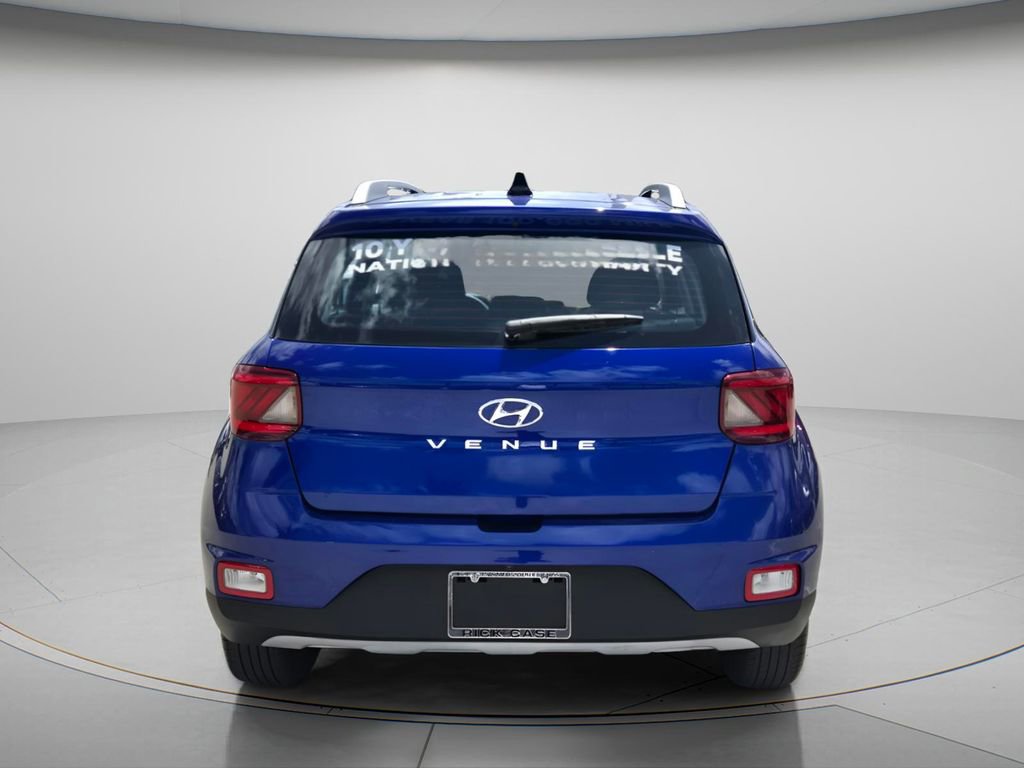 Used 2022 Hyundai Venue SEL w/ Cargo Package FWD image 6