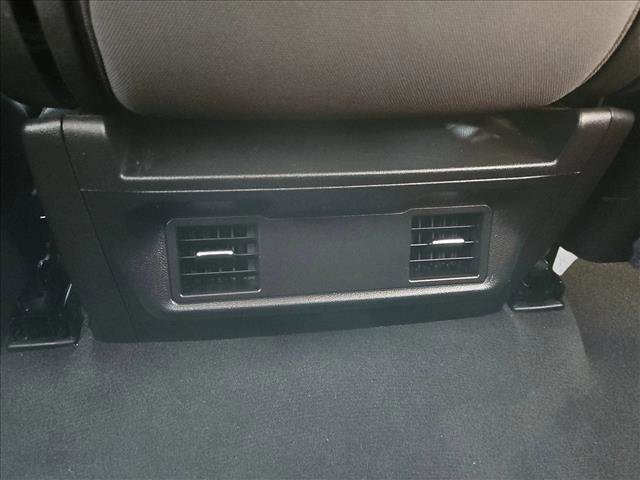 Used 2021 Chevrolet Silverado 2500 Custom w/ Custom Value Package image 16