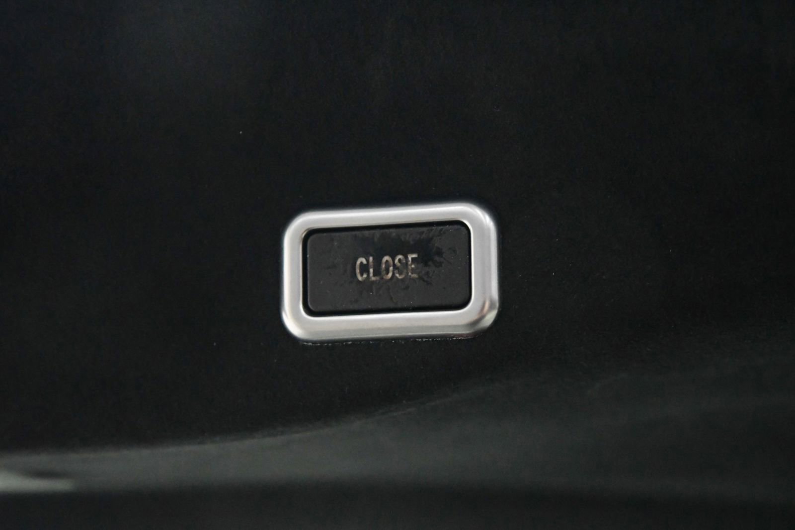 Used 2015 Ferrari FF image 8