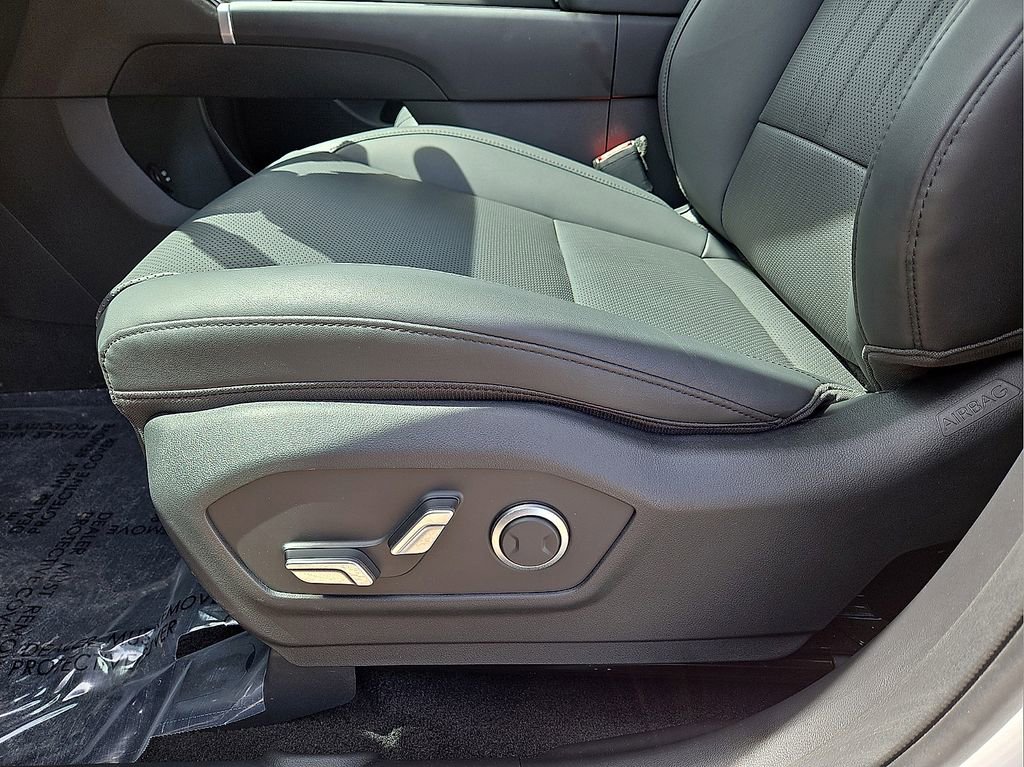 Used 2026 Hyundai Santa Fe SEL image 23