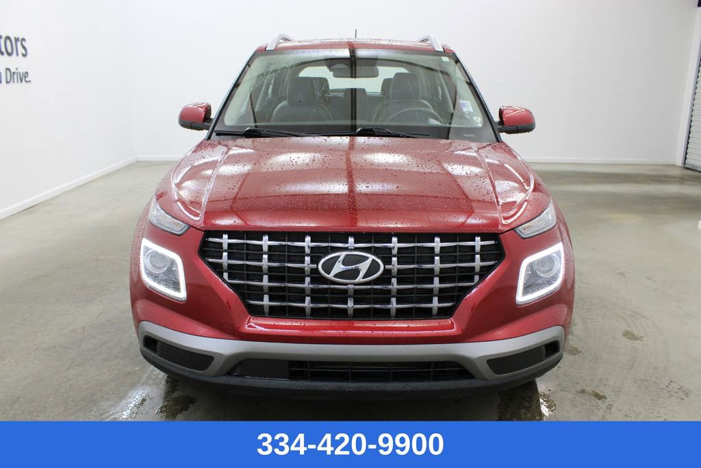 Used 2024 Hyundai Venue Limited image 6