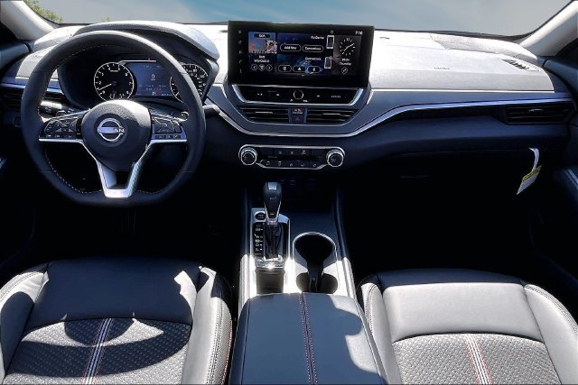 New 2026 Nissan Altima 2.5 SR FWD image 5