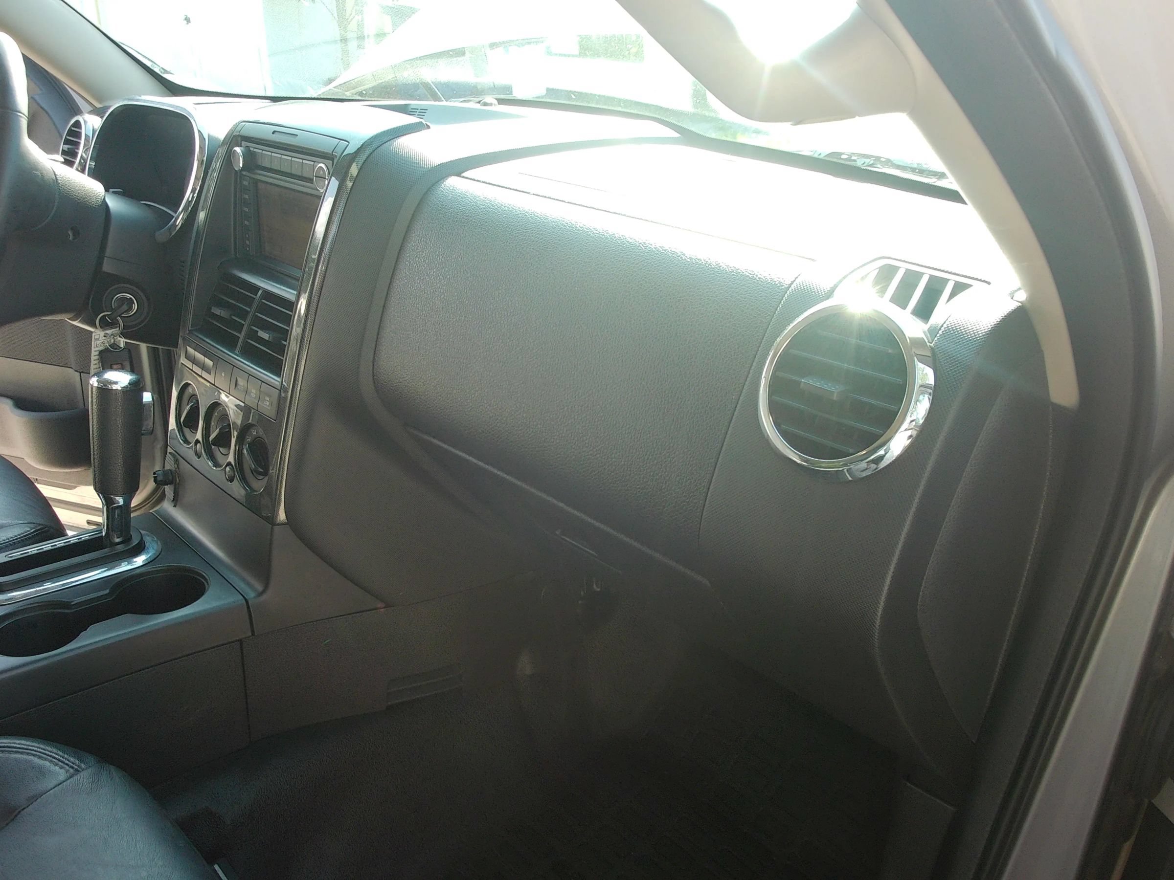 Used 2008 Ford Explorer Sport Trac XLT AWD/4WD image 33