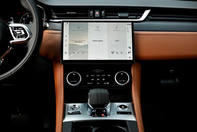 New 2026 Jaguar F-PACE R-Dynamic S image 31