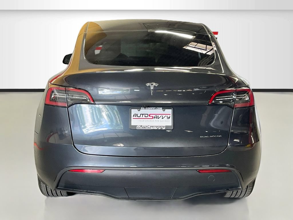 Used 2025 Tesla Model Y Long Range AWD/4WD image 6