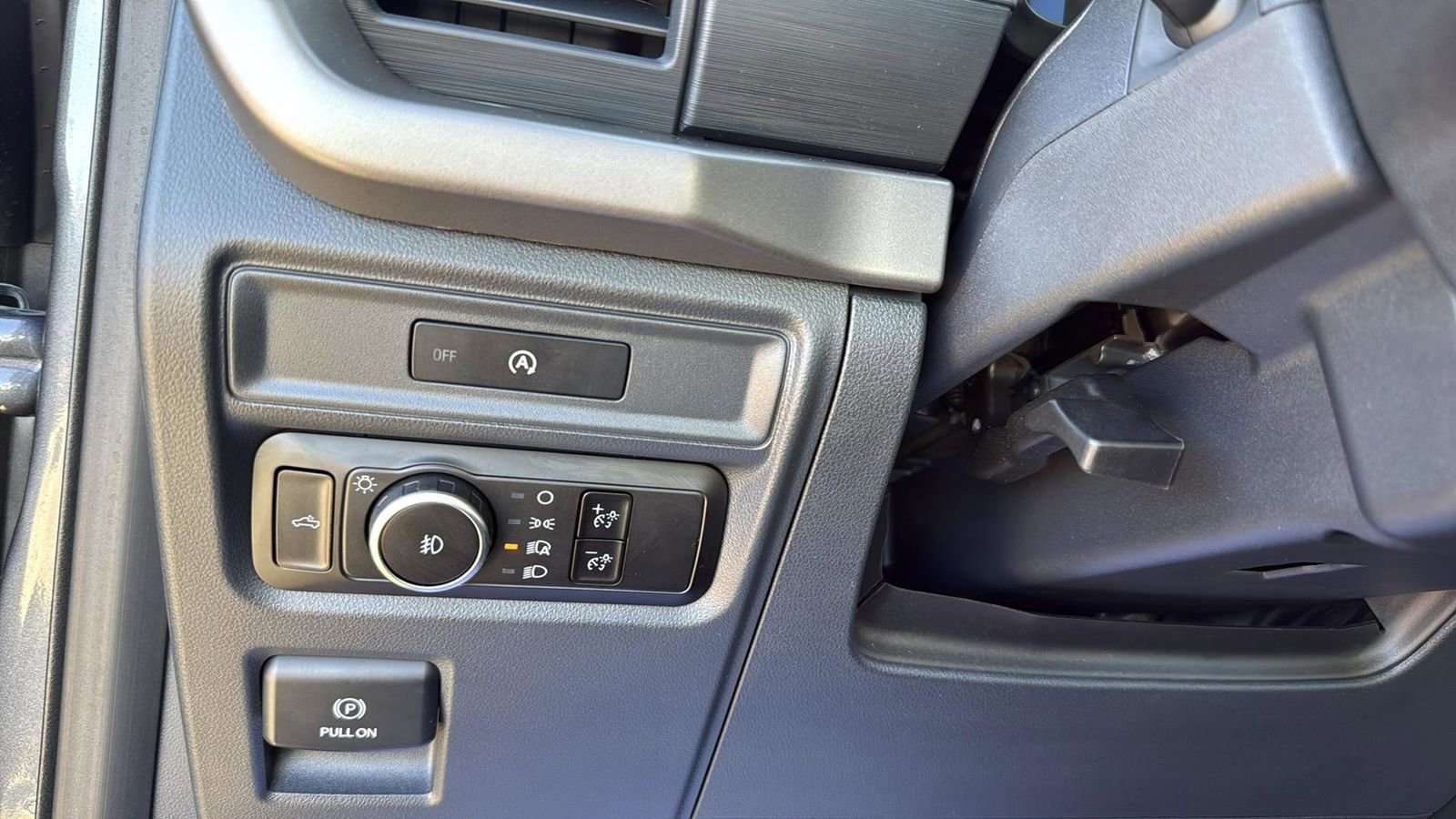 Used 2025 Ford F150 XL w/ Equipment Group 103A High image 18