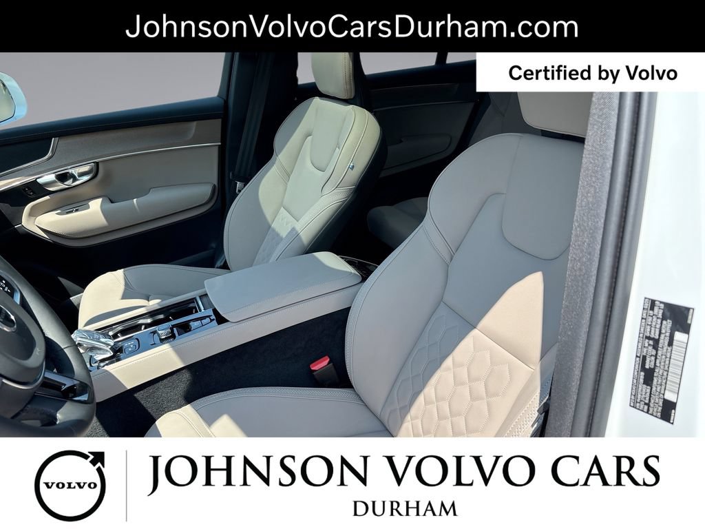 Certified 2025 Volvo XC90 B5 Core AWD/4WD image 14
