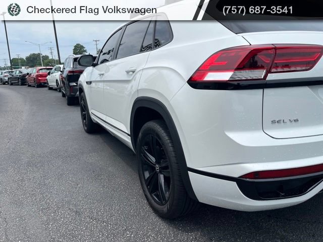 Used 2023 Volkswagen Atlas Cross Sport SEL R-Line AWD/4WD image 8