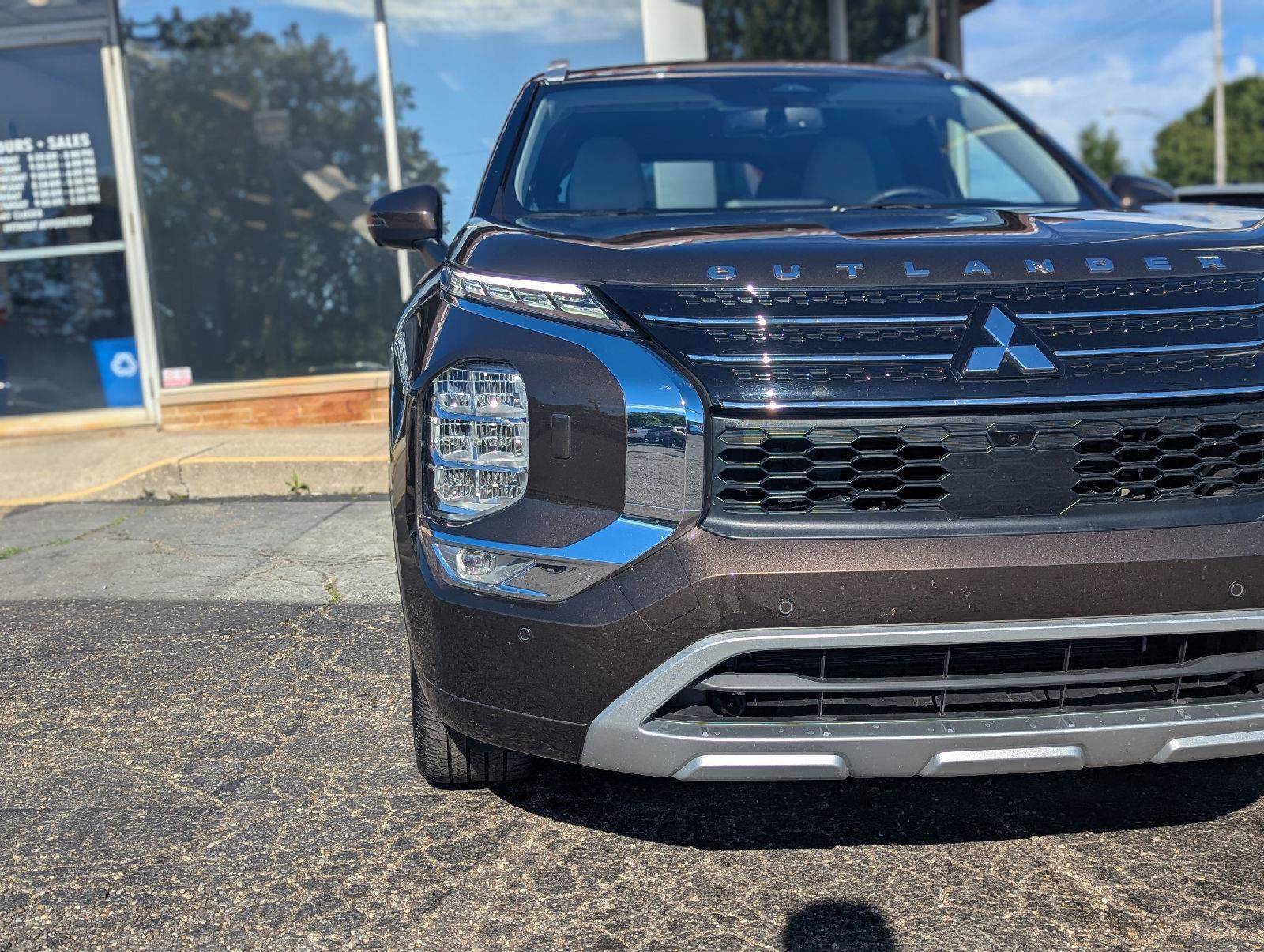 Used 2023 Mitsubishi Outlander SEL AWD/4WD image 14