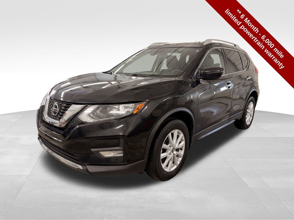 Used 2020 Nissan Rogue SV image 2