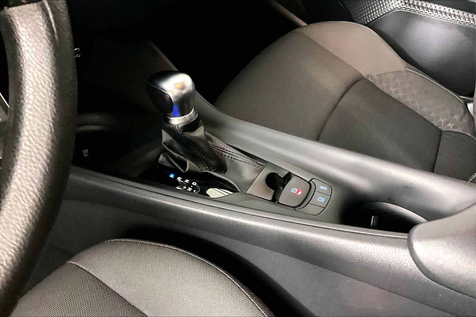 Used 2020 Toyota C-HR LE FWD image 15