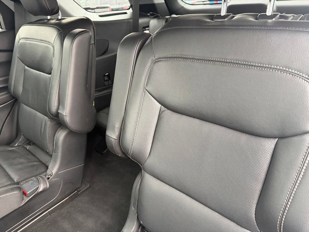 Used 2022 Ford Explorer Limited w/ Equipment Group 301A image 34