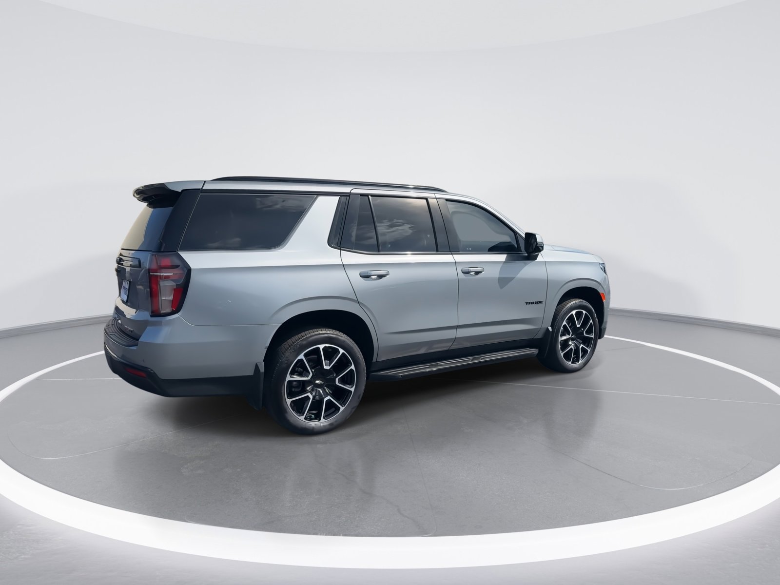 Used 2024 Chevrolet Tahoe RST w/ Luxury Package image 9