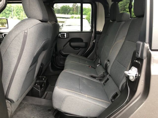 Used 2025 Jeep Gladiator Willys AWD/4WD image 20