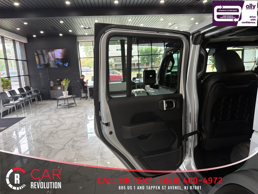 Used 2022 Jeep Wrangler Unlimited Rubicon w/ Trailer Tow Package AWD/4WD image 26