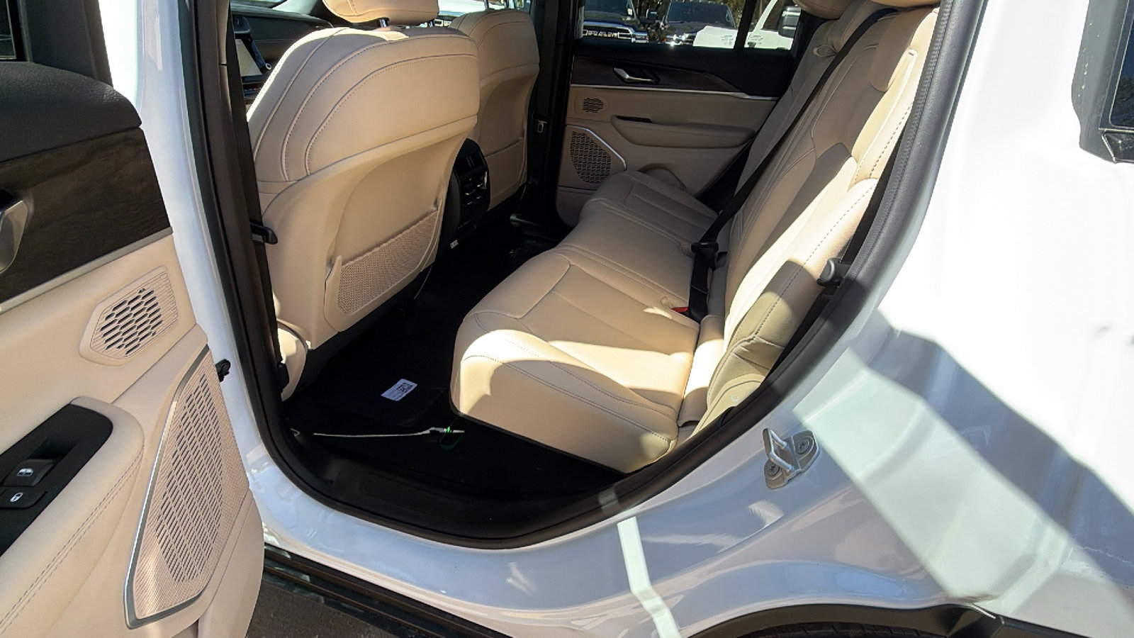 New 2026 Jeep Grand Cherokee Limited image 19