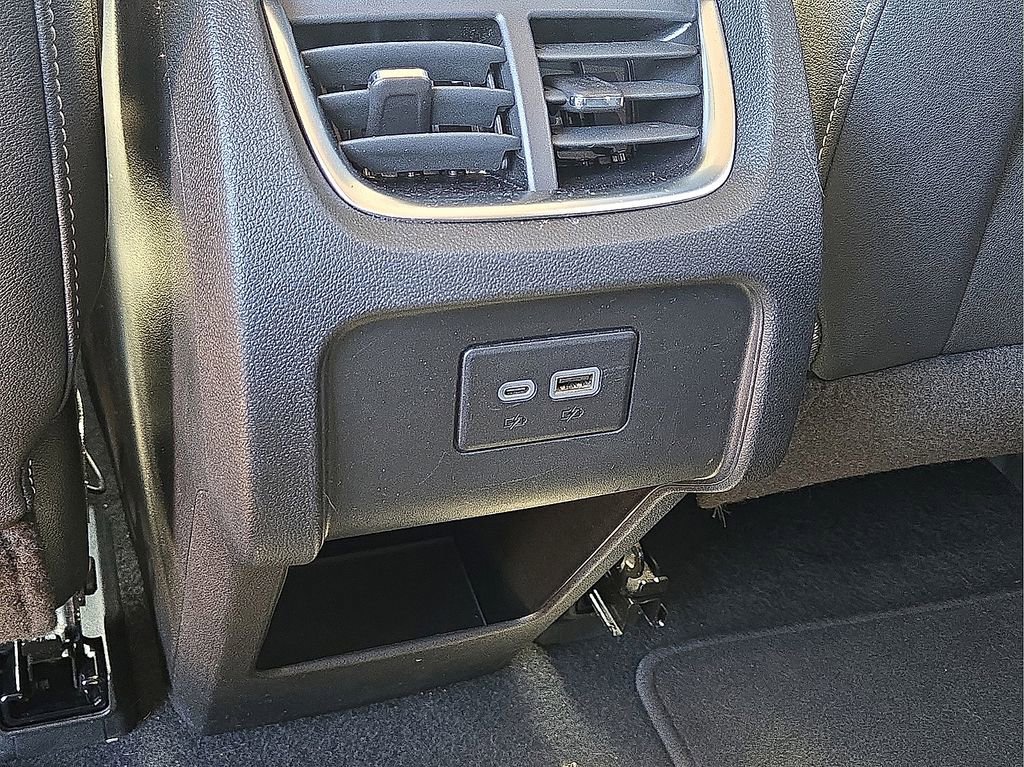 Used 2024 Chevrolet Blazer LT image 17