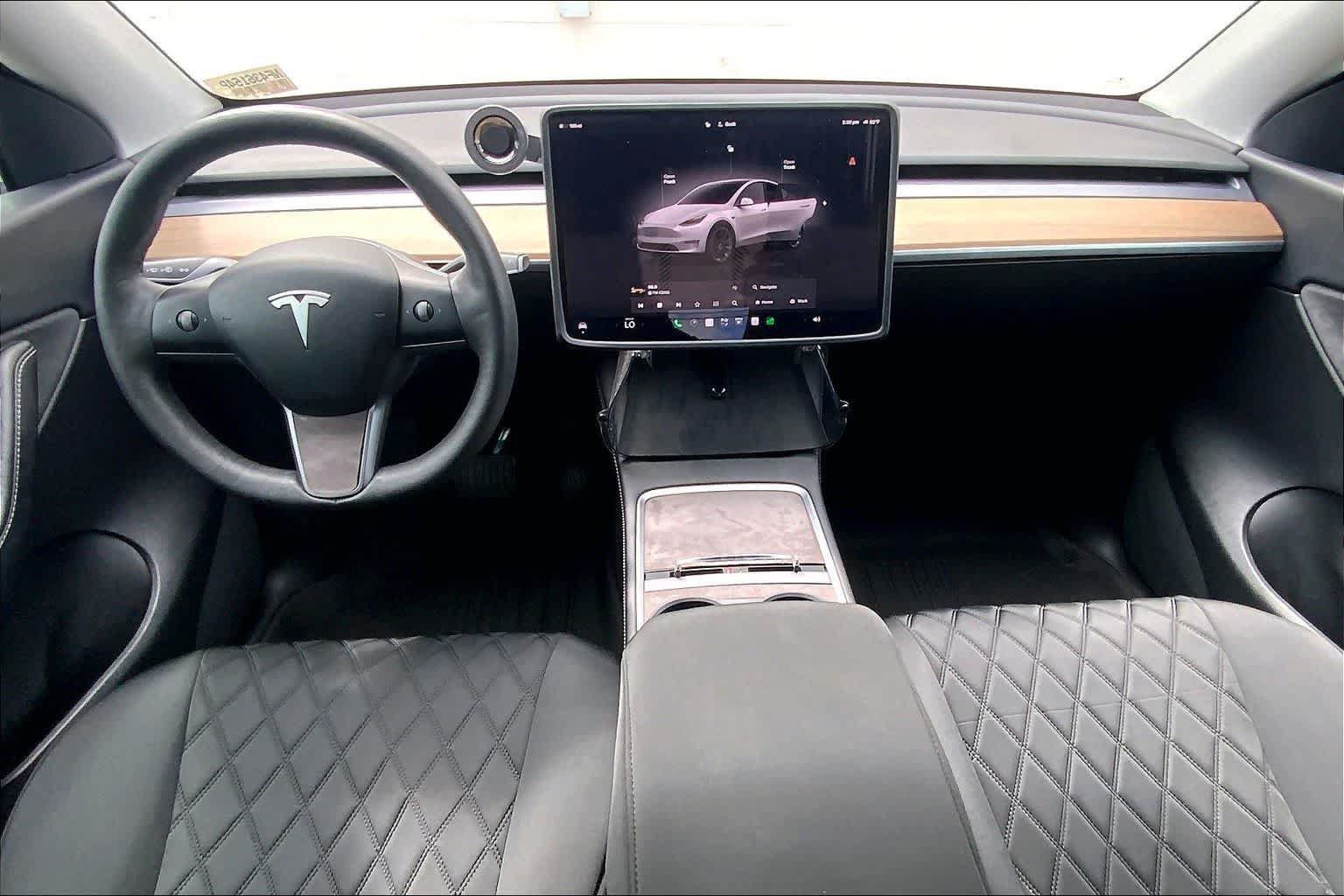 Used 2022 Tesla Model Y Long Range AWD/4WD image 10