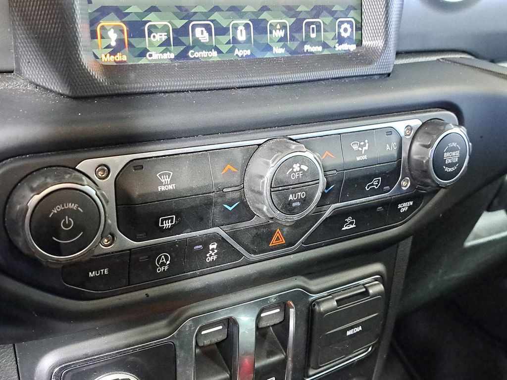 Used 2023 Jeep Wrangler Sport S image 19