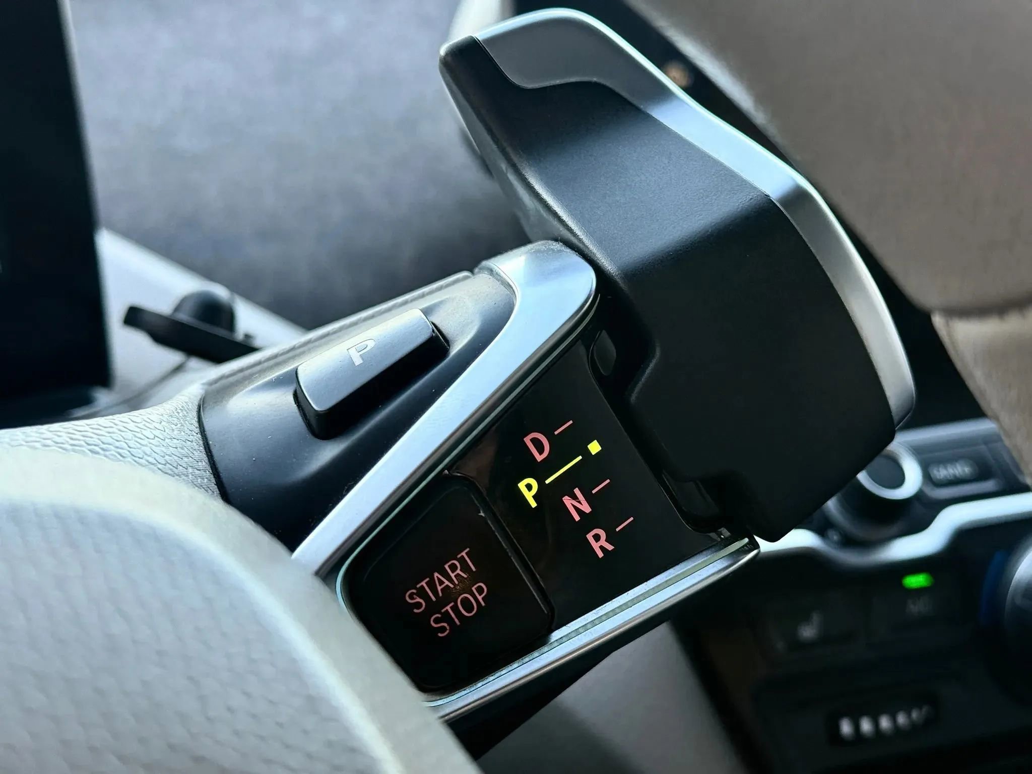 Used 2015 BMW i3 image 25